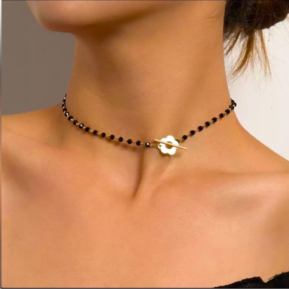 💎RESTOCK💎 Black onyx and gold choker, necklace w flower & bar toggle closure - Picture 1 of 2